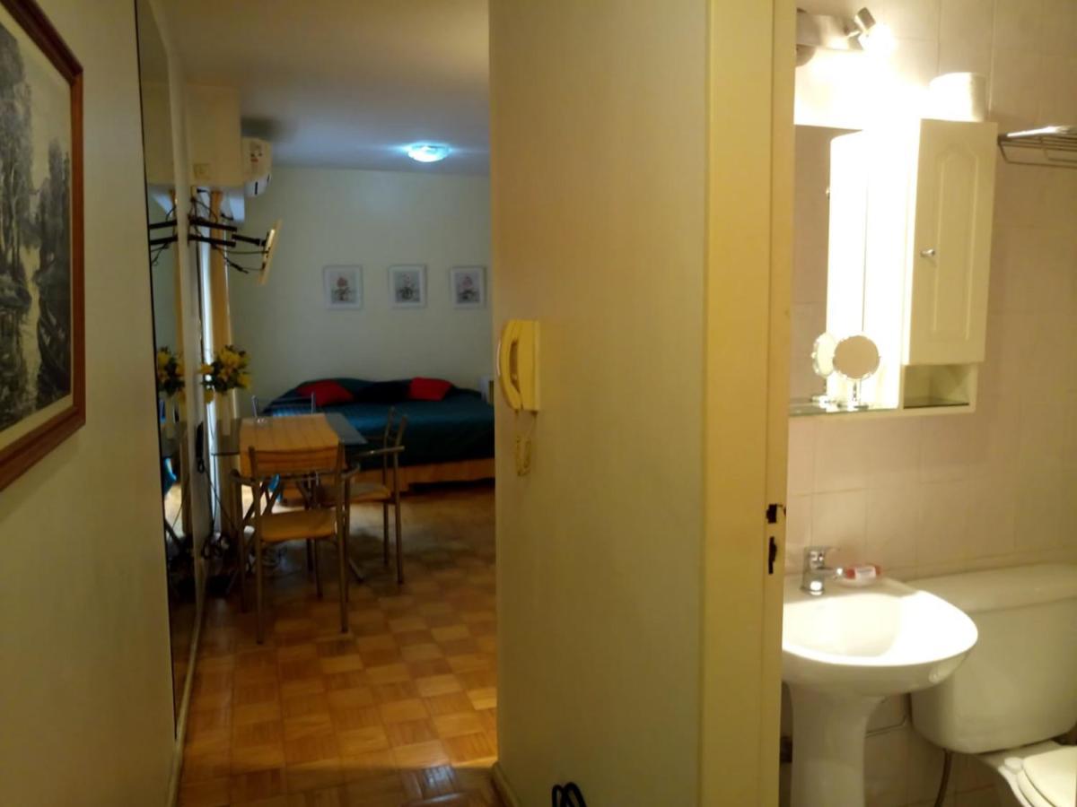 Departamento En El Centro De La Ciudad. Para 2 Personas Buenos Aires Exterior foto
