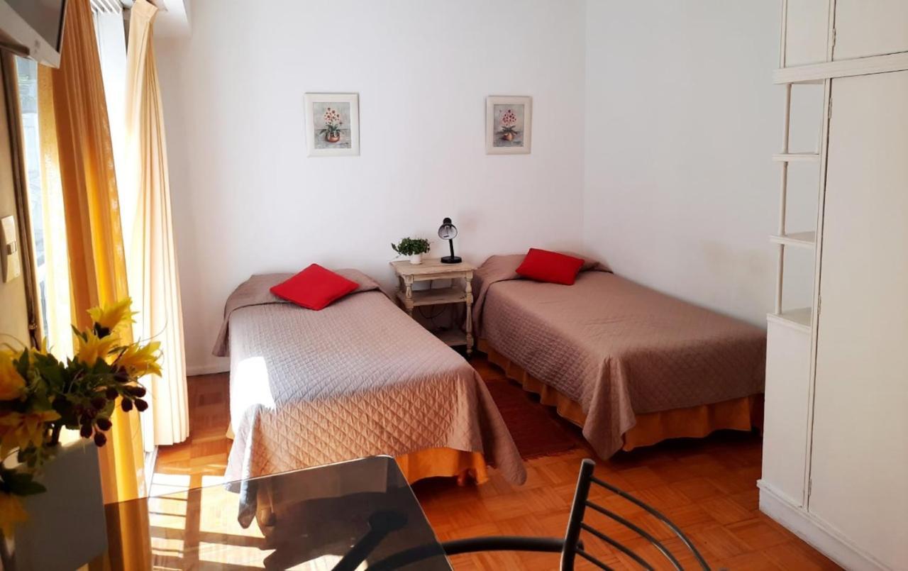 Departamento En El Centro De La Ciudad. Para 2 Personas Buenos Aires Exterior foto
