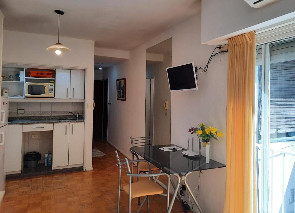 Departamento En El Centro De La Ciudad. Para 2 Personas Buenos Aires Exterior foto
